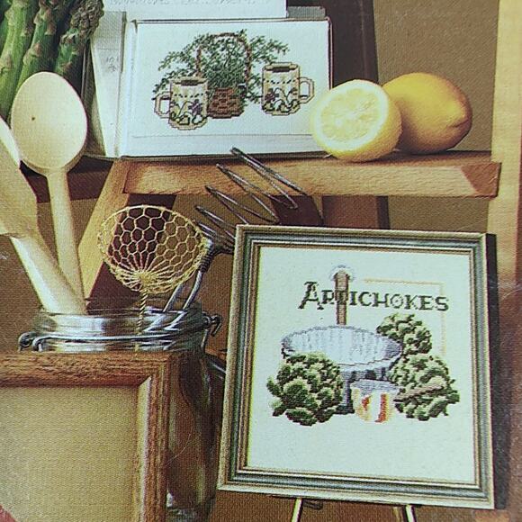 Leisure Arts Kitchen Stitchin Cross Stitch Patterns Strawberry, Lemon, Apple Pie - Picture 9 of 11